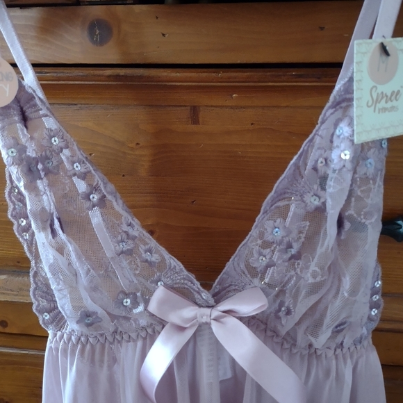 NWT fun and flirty 2 piece lilac lingerie set - Picture 2 of 9